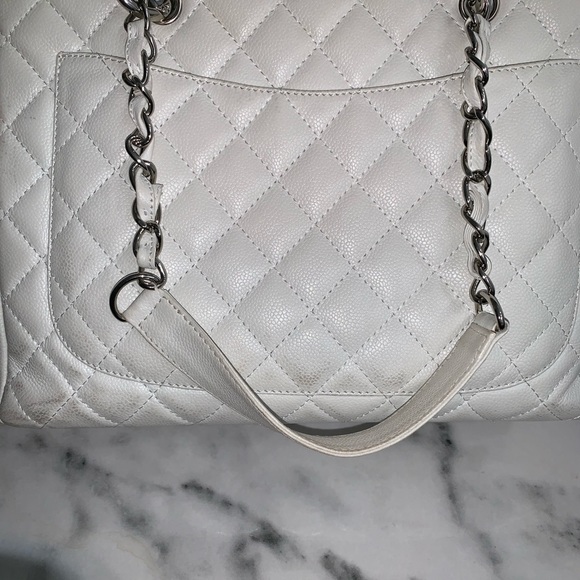 CHANEL BAG - Picture 4 of 8
